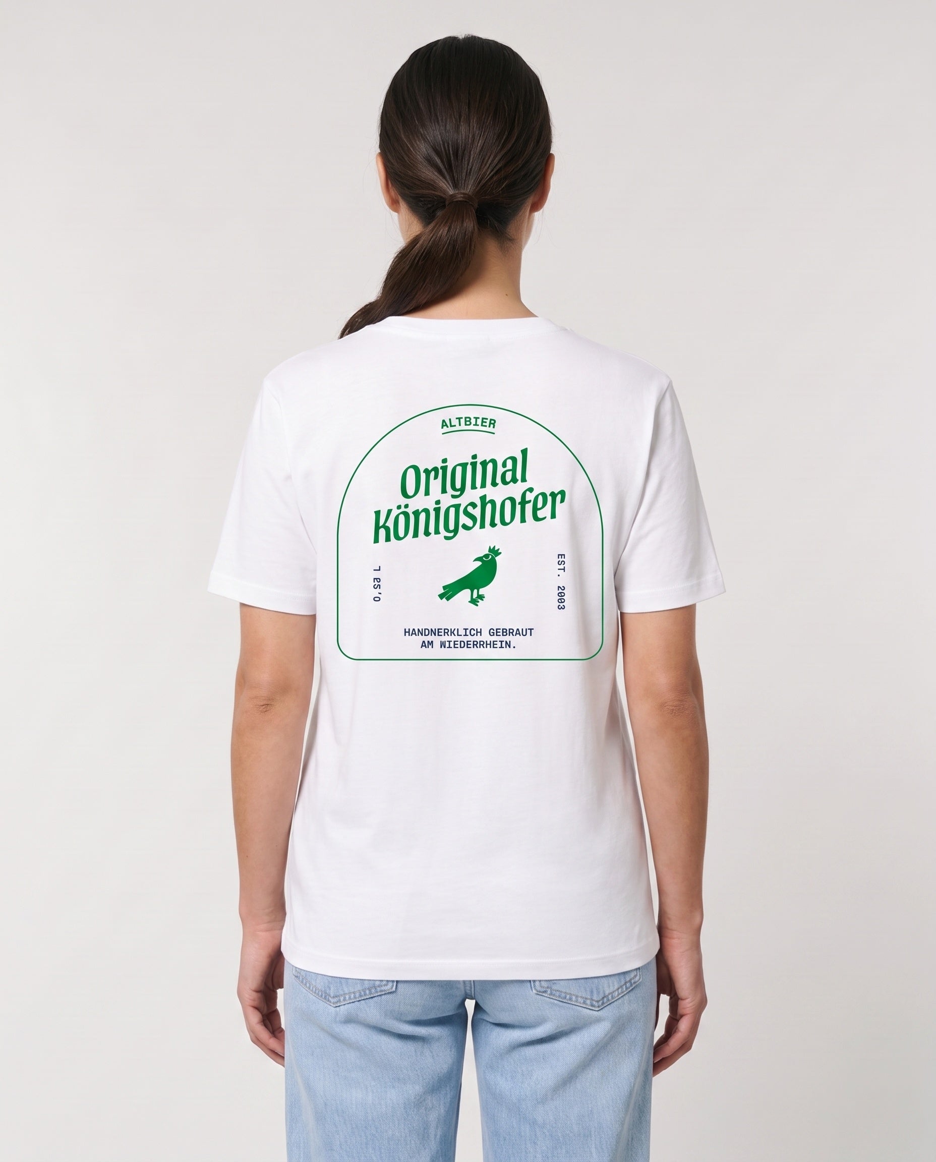Mediumweight T-Shirt Brauerei Königshof - model-hinten - Grün - Weiß