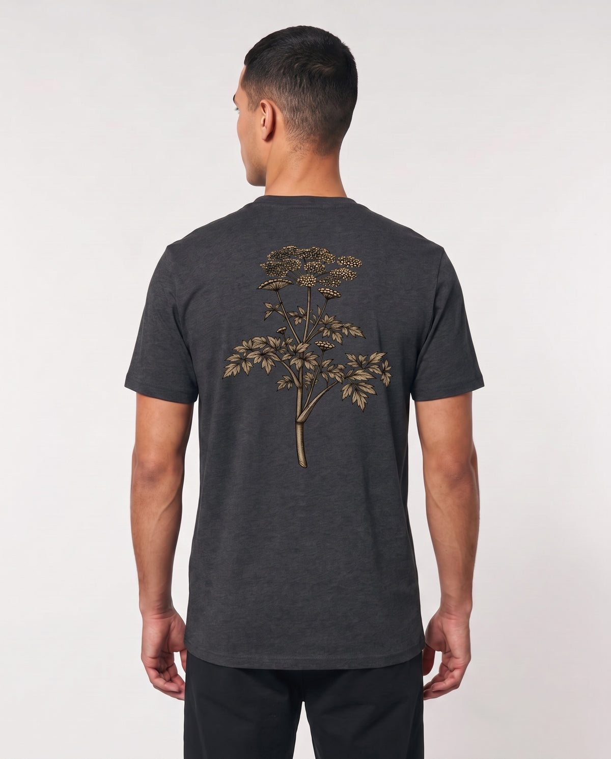 Mediumweight T-Shirt Engelwurz Stammeszeit - model-hinten - Dark Heather Grey