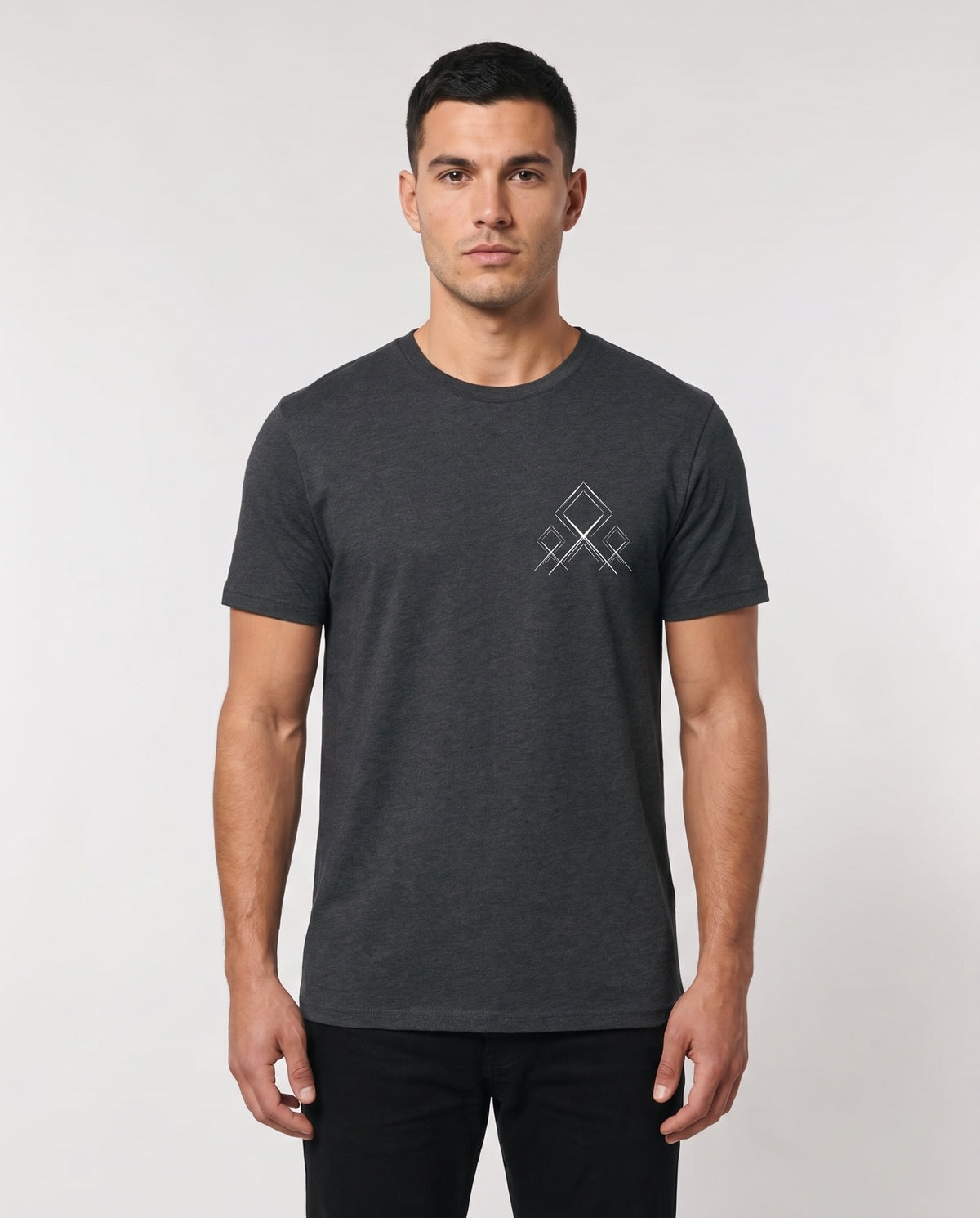 Mediumweight T-Shirt Logo Stammeszeit - model-vorne - Dark Heather Grey