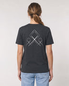 Mediumweight T-Shirt Logo Stammeszeit - model-hinten - Dark Heather Grey
