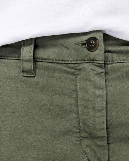nachhaltige-cargohose-damen-khaki_05
